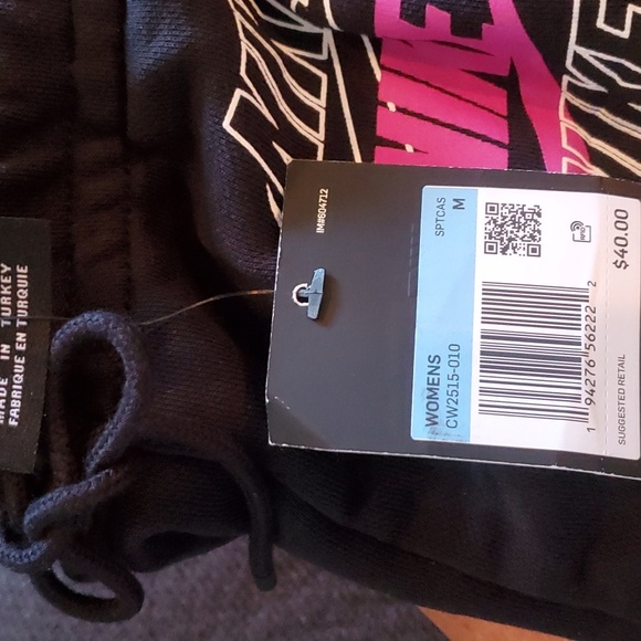 Nike Women's shorts - Picture 8 of 8